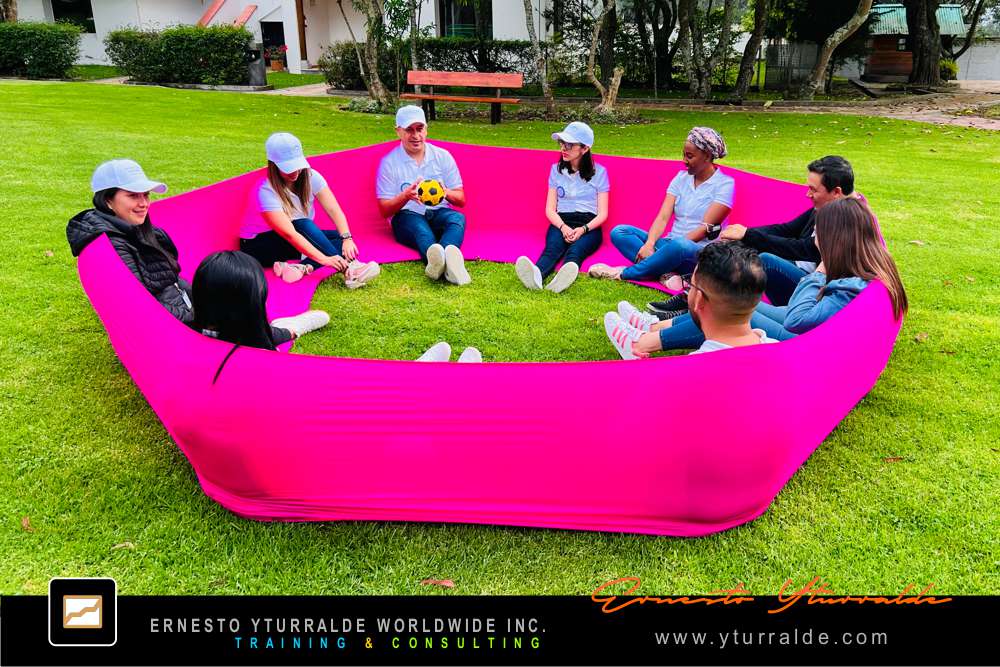 Team Bonding, Team Building & Team Performance LATAM Talleres de Cuerdas Bajas | Team Building Empresarial para el desarrollo de equipos de trabajo